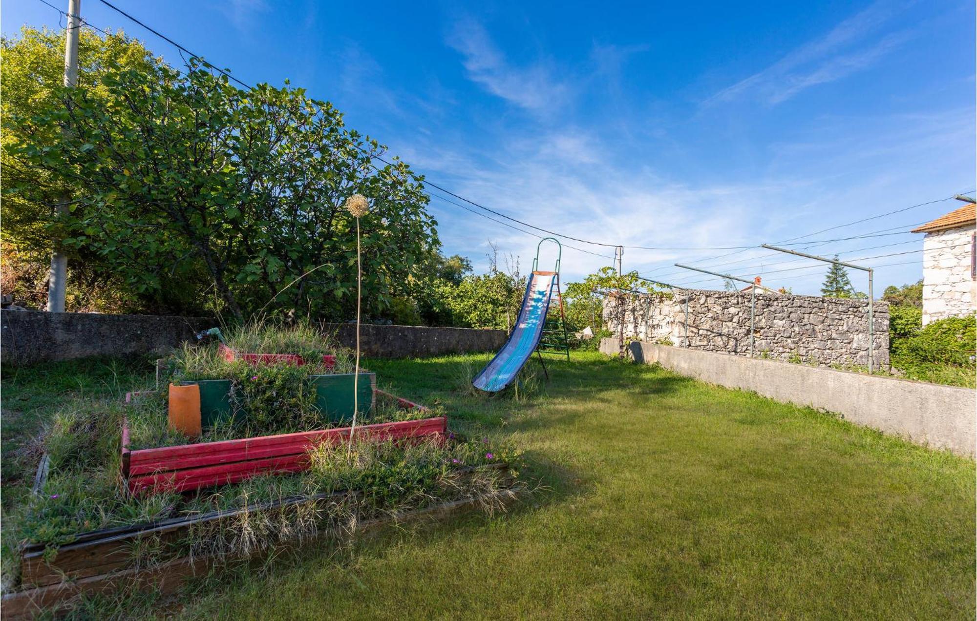 Beautiful Apartment In Malinska With Wifi Luaran gambar